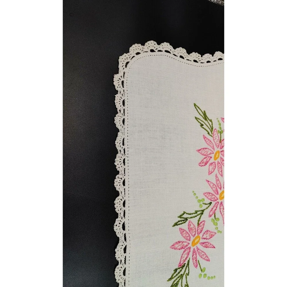 Vtg Hand Embroidered Table Runner Dresser Scarf Floral Crochet Lace Trim Edge